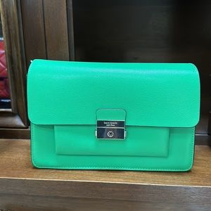 New Voyage Medium Shoulder Bag